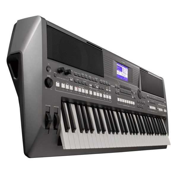 Yamaha PSR S670 Portable Workstation