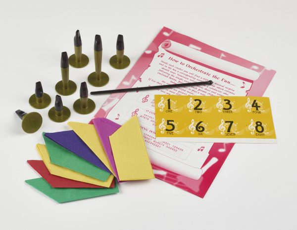 Robin Reed Christmas Crackers 8 Whistles