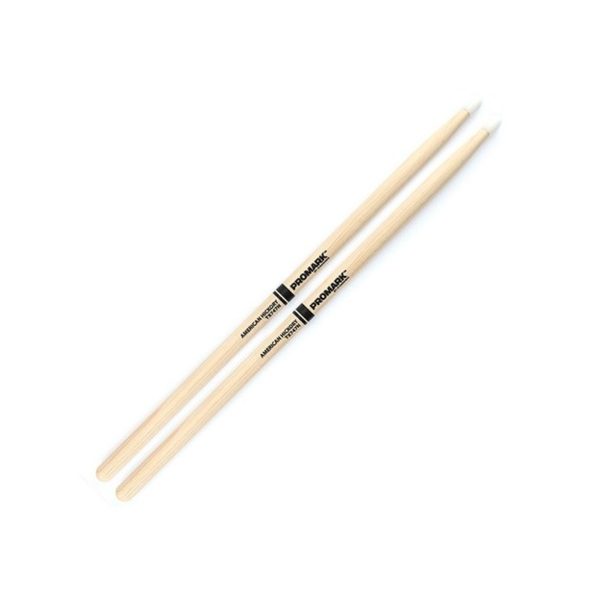 Promark Classic Forward 747 Hickory Drumsticks Nylon Tip