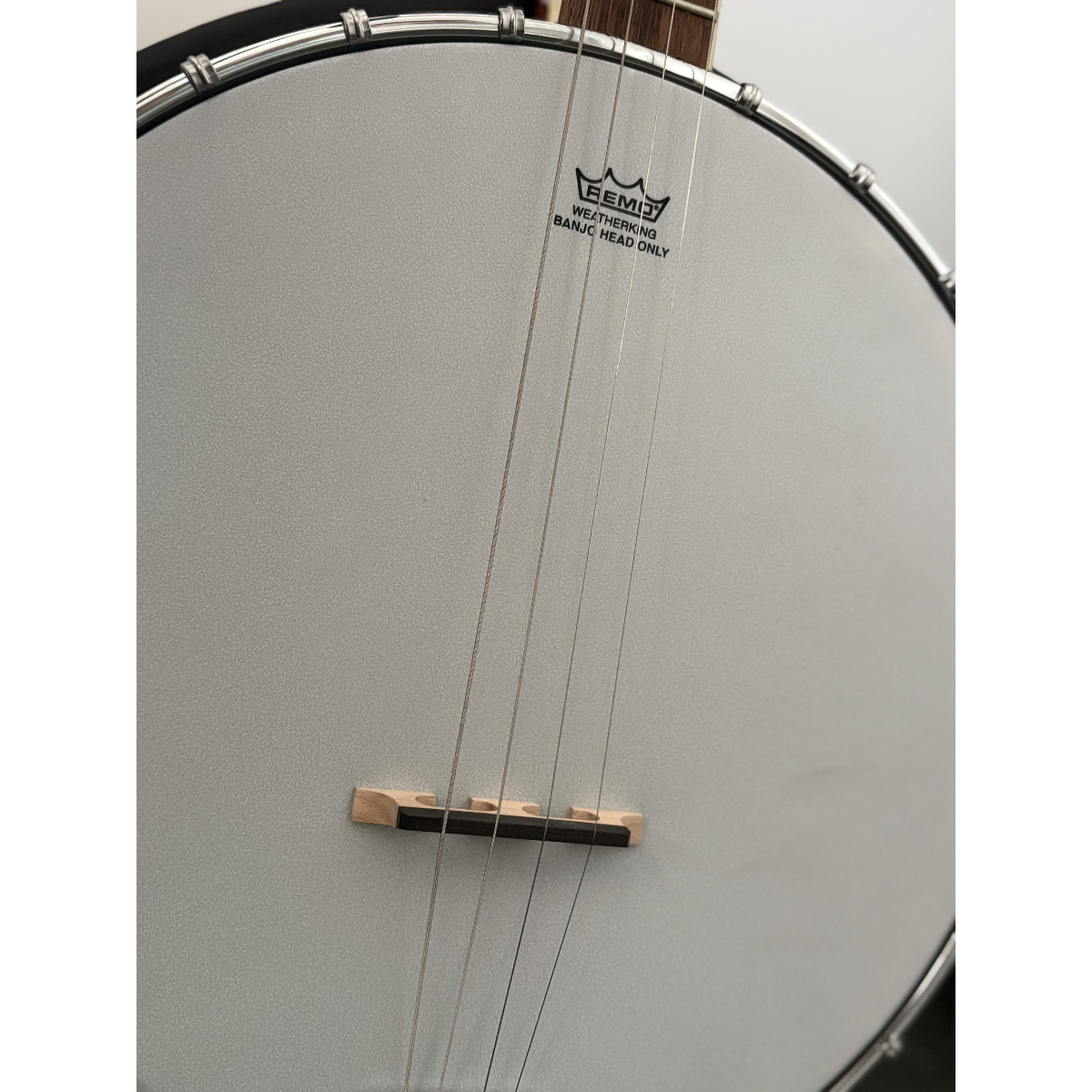 Trax TBJ2419 4 String Tenor Banjo 19 Fret 24 Bracket