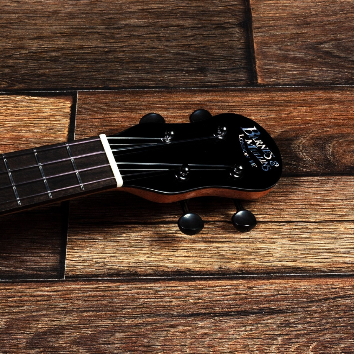 Barnes & Mullins BMUK11C Concert Ukulele Solid Spruce/Acacia w/Gigbag - Image 5